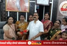 दिवा शहरातील शेकडो महिलांनी नगरसेवक शैलेश पाटील यांना बांधली राखी